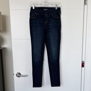 NWOT Old Navy Built In Sculpt Pull On Jeggings
